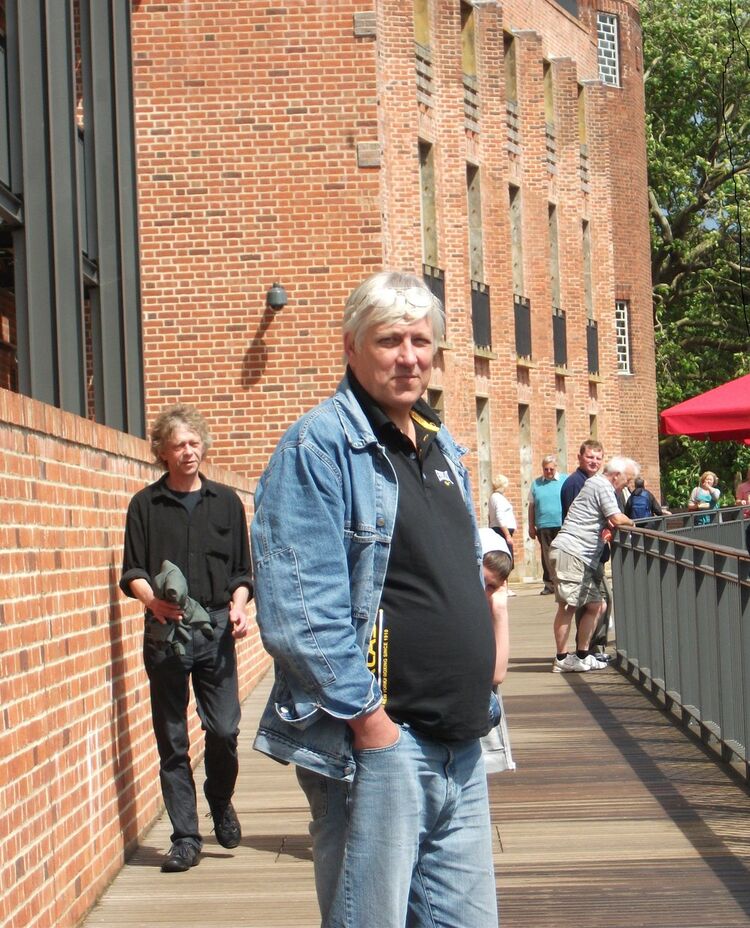  ,   Arturas, 66 ,   ,   , c 