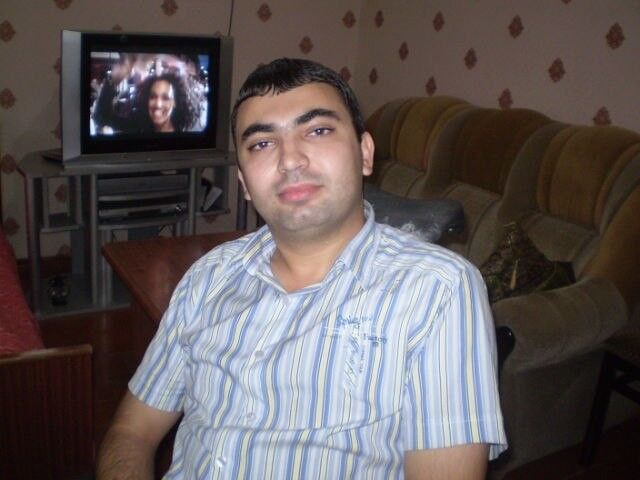 4286512  RAUF, 39 ,    
