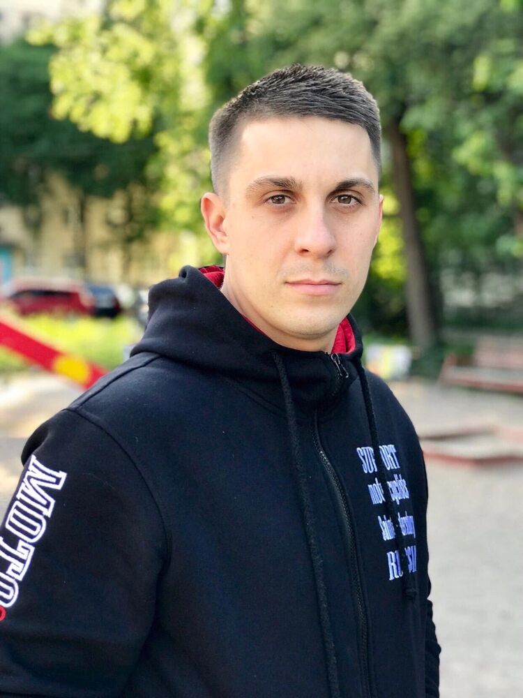  32417722  , 40 ,    -