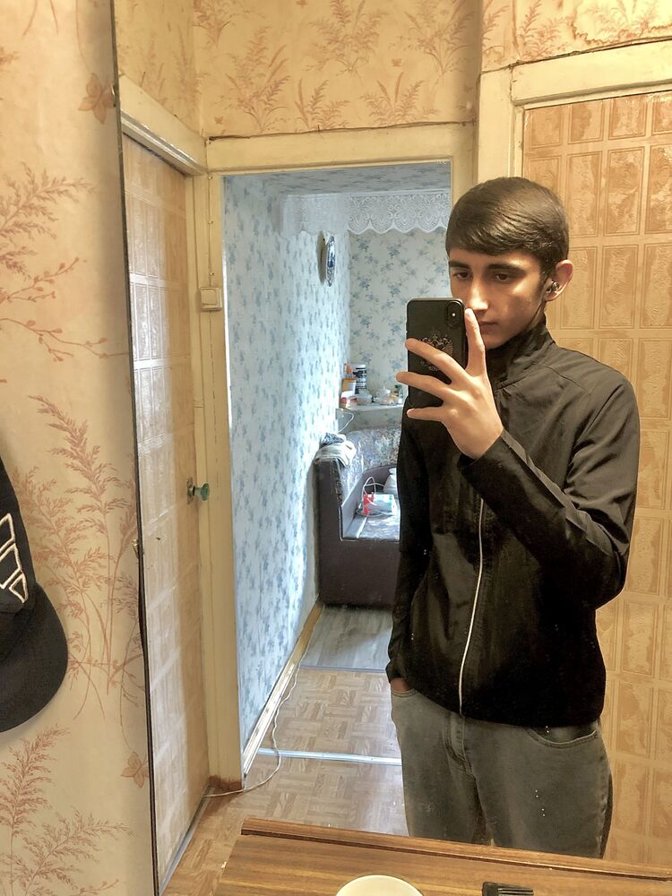  52853622  , 18 ,    