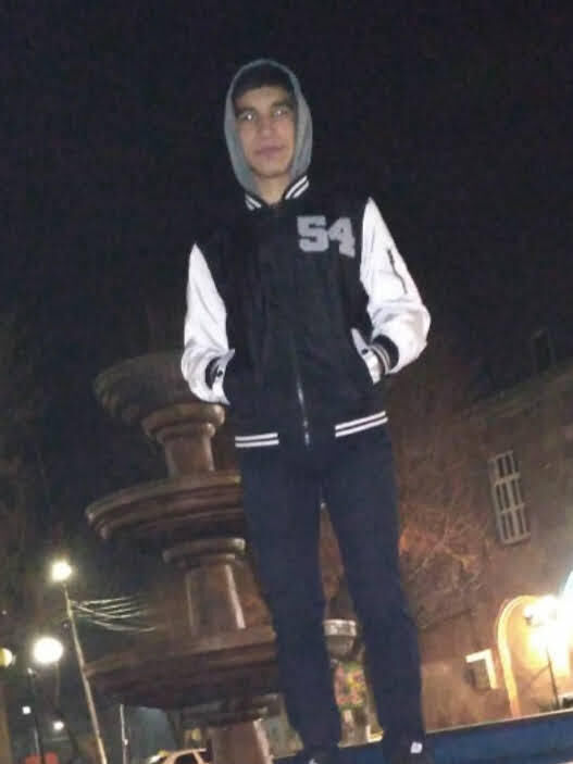  ,   Zaven, 19 ,   ,   