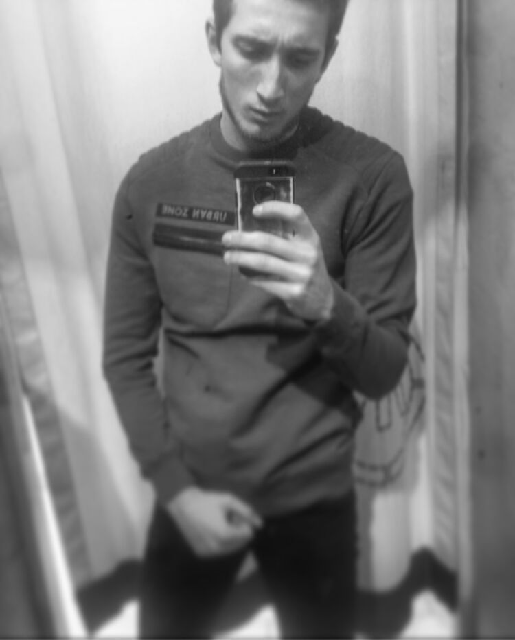  ,   Vlad, 29 ,   