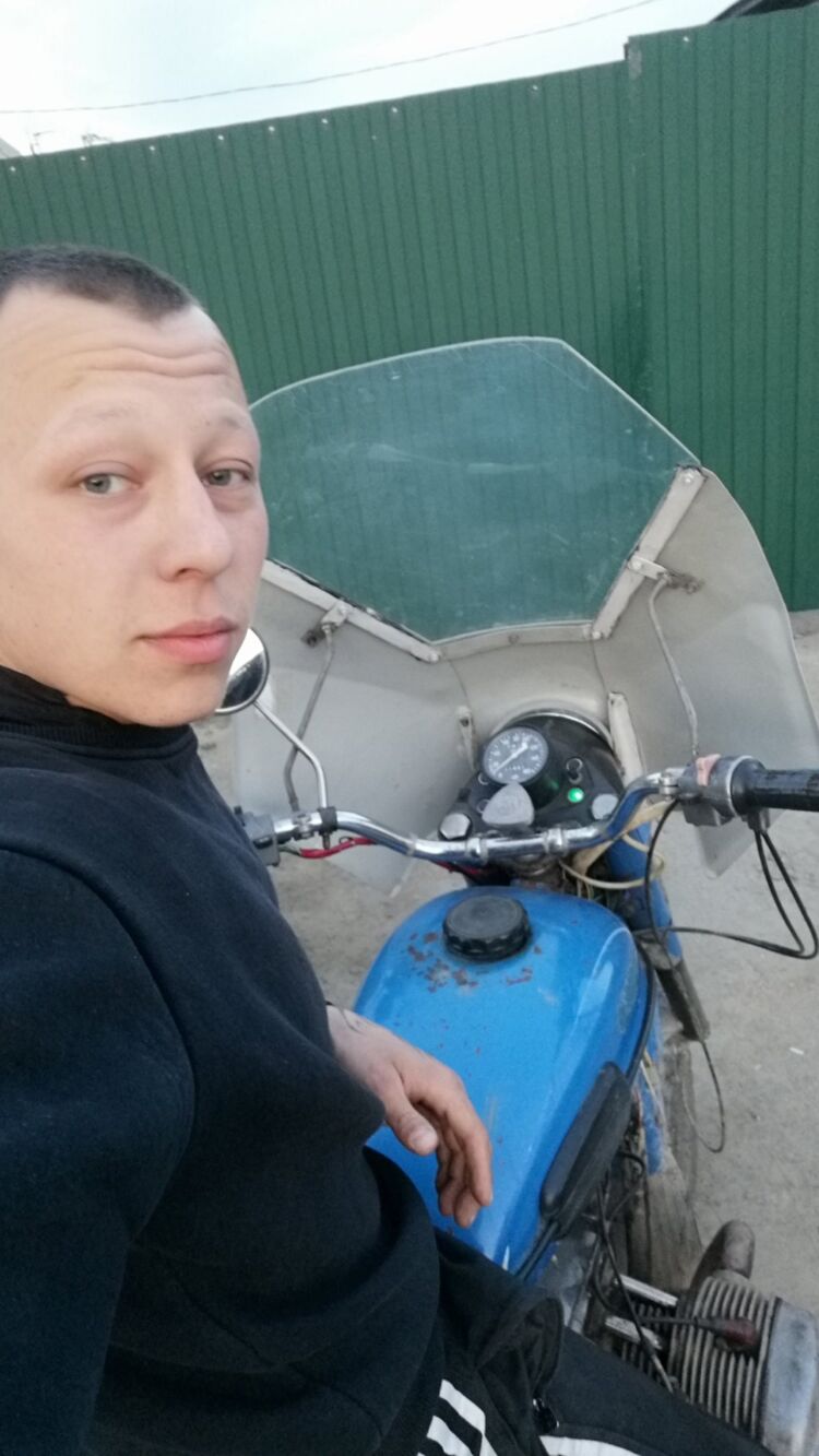  41489802  , 28 ,    