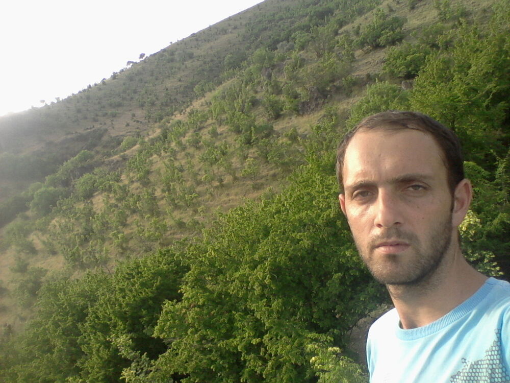  4673082  Emin, 38 ,    