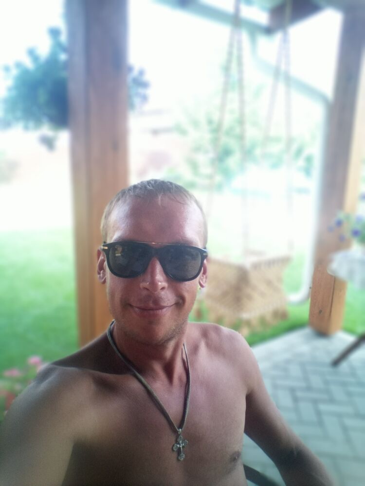  48025652  , 34 ,    