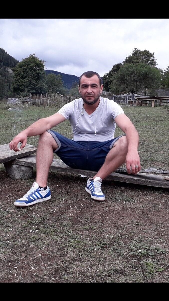  ,   Otar, 37 ,     , c , 