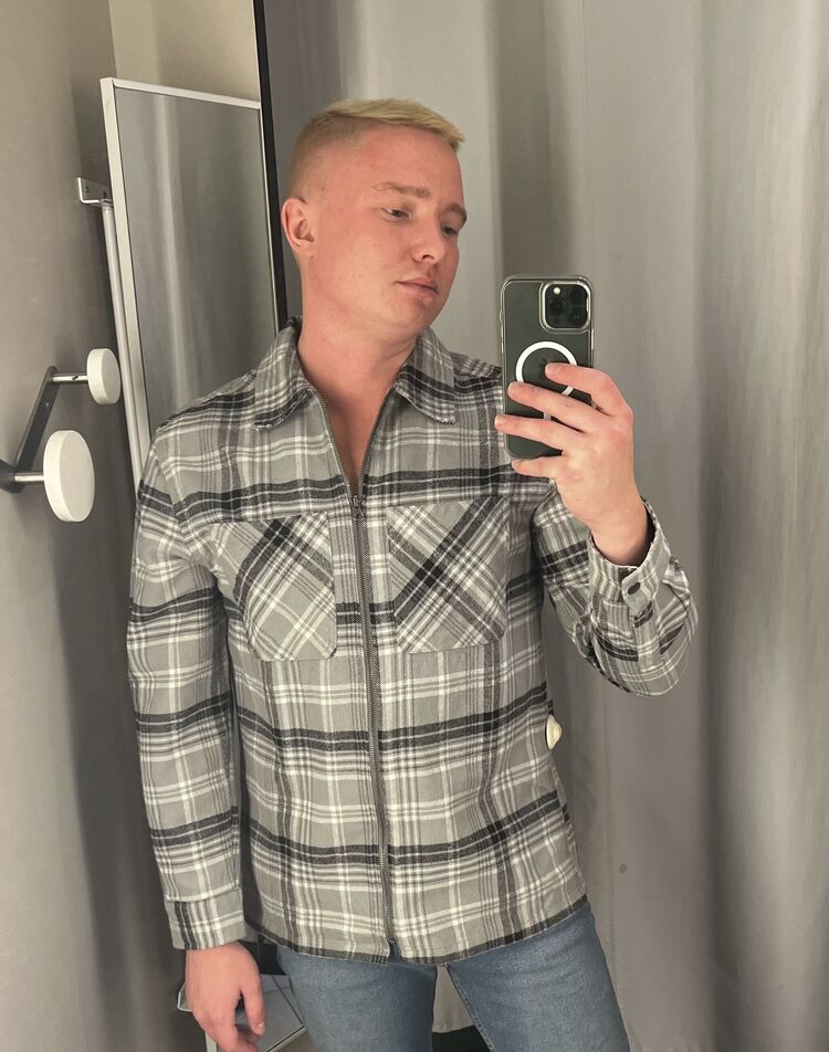  32263112  , 27 ,    
