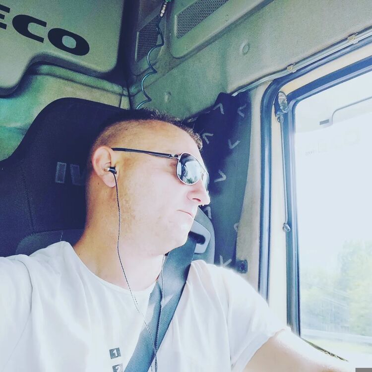  42062622  Ljubomir, 38 ,    Backa Topola