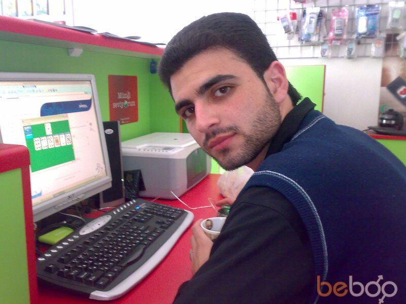  ,   Brunet, 39 ,   