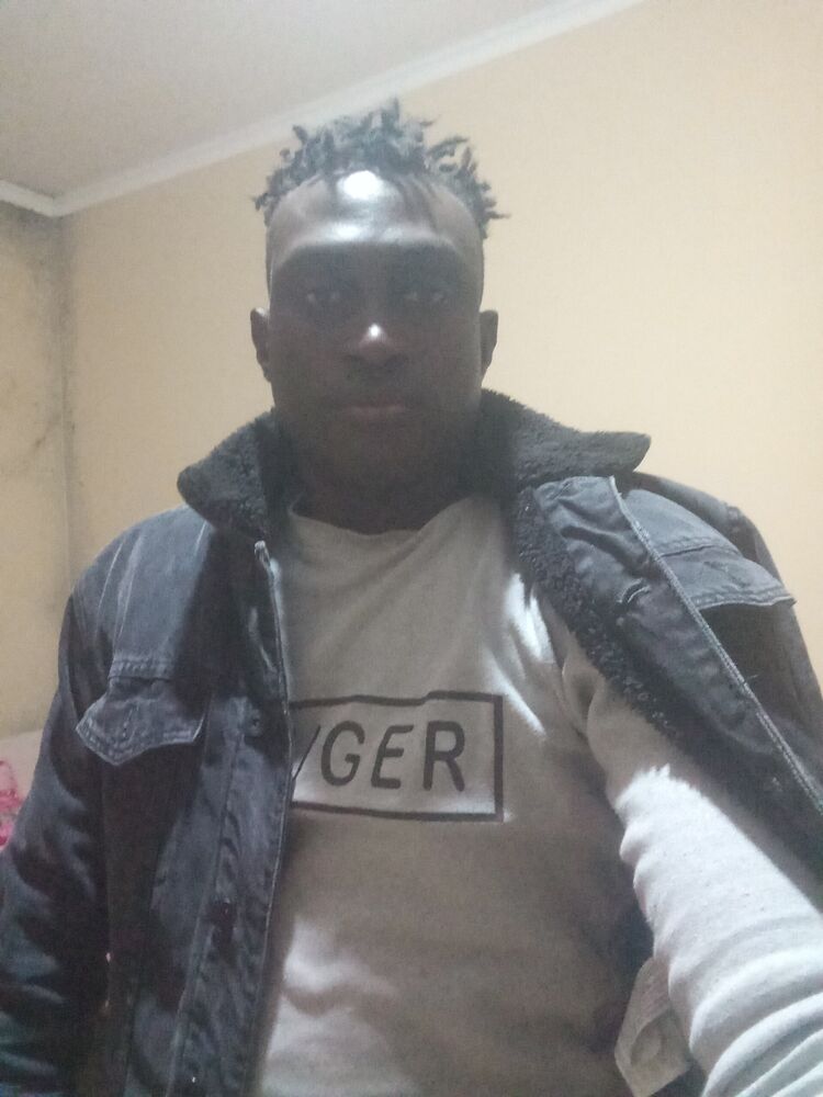  30879042  Samuel, 28 ,    