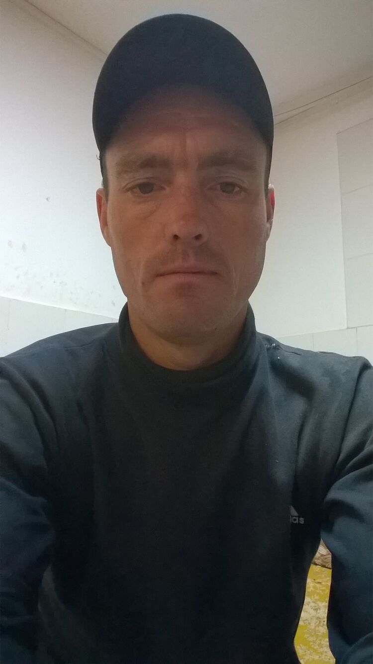  ,   Petr, 39 ,   ,   , c 