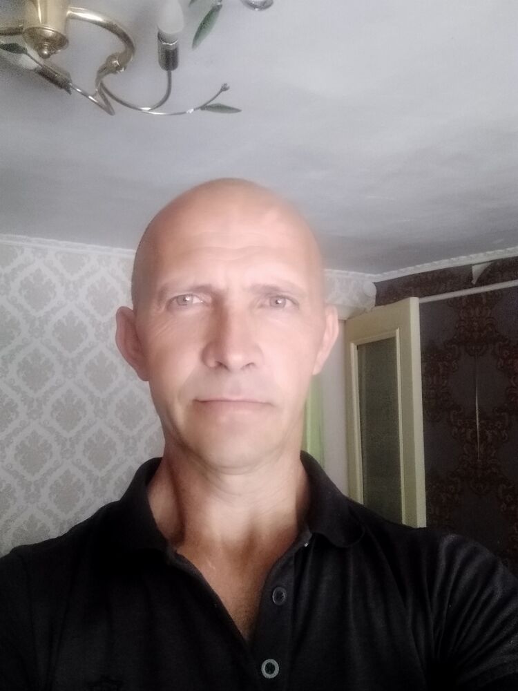  35357012  Alex, 47 ,    