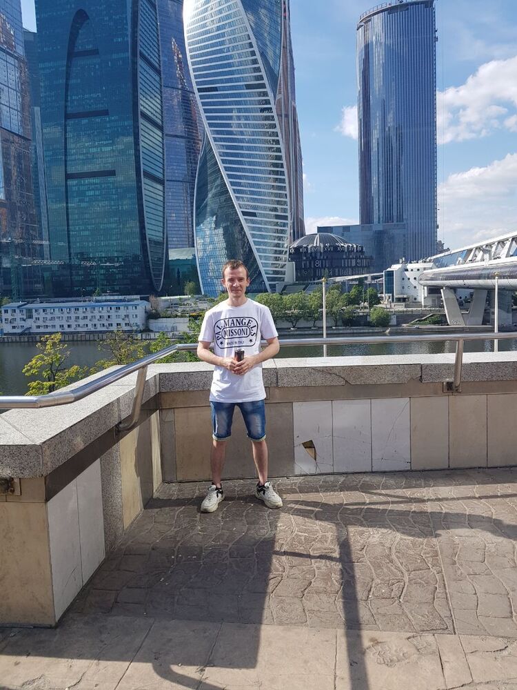  ,   AntonPom, 36 ,   ,   