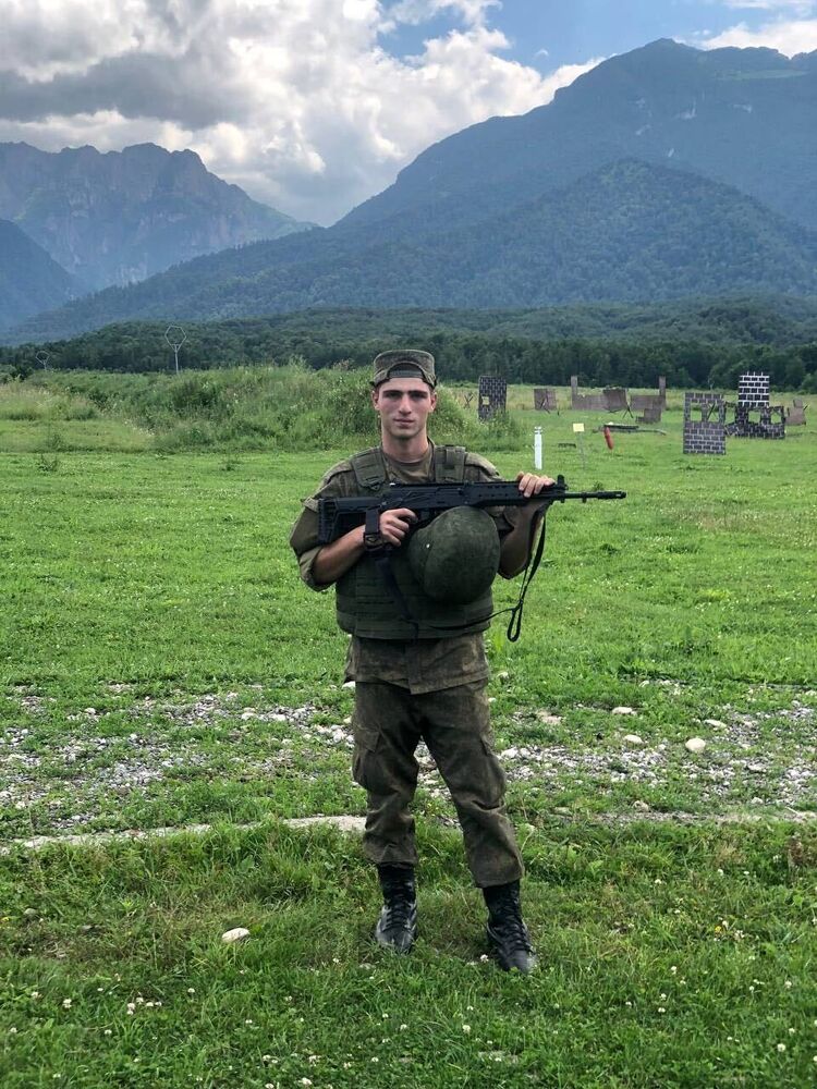  52500592  Rafael, 21 ,    Deleted