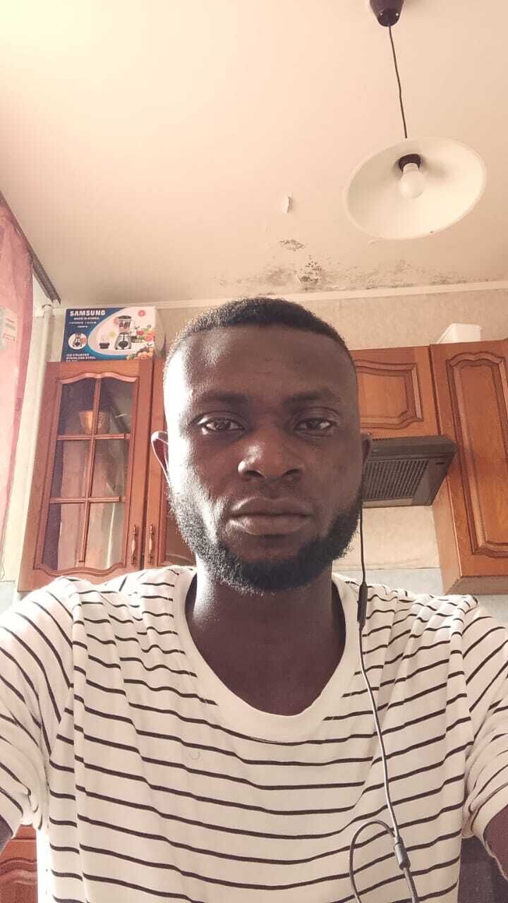  54087602  Yeboah, 35 ,    