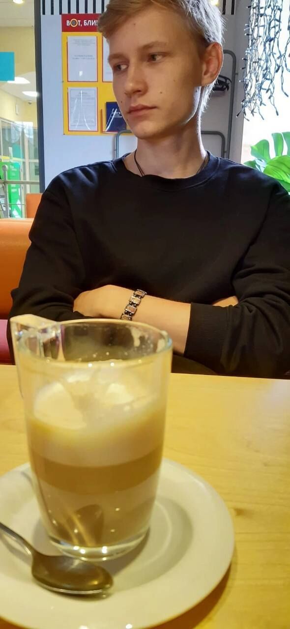  37721222  , 23 ,    -