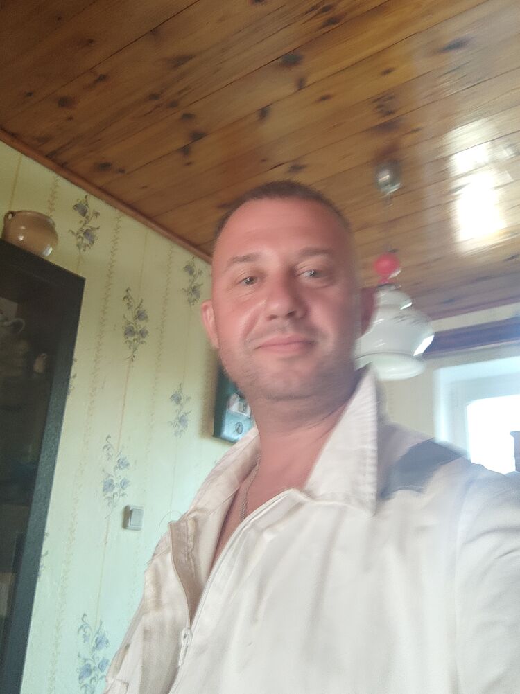  46531532  , 42 ,    