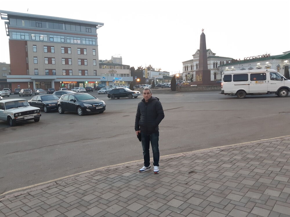  ,   Sasha, 47 ,     , c 