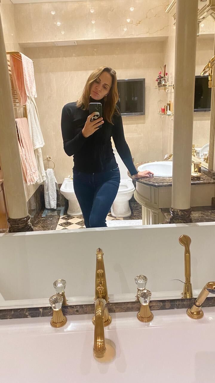 ���������� Herceg-Novi, ���� ������� Galina, 45 ���, ������������ ��� ����� � ���������, c�������� ���������