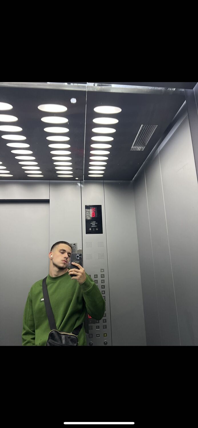  39128972  , 23 ,    