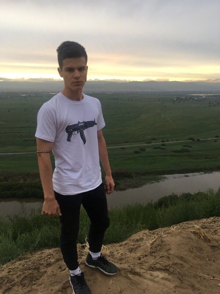  -,   , 25 ,   