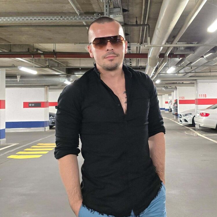  48168762  , 39 ,    