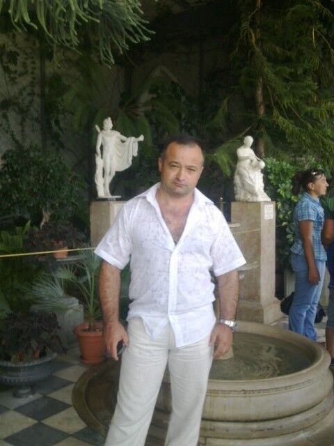 9136492  Sergei, 51 ,    