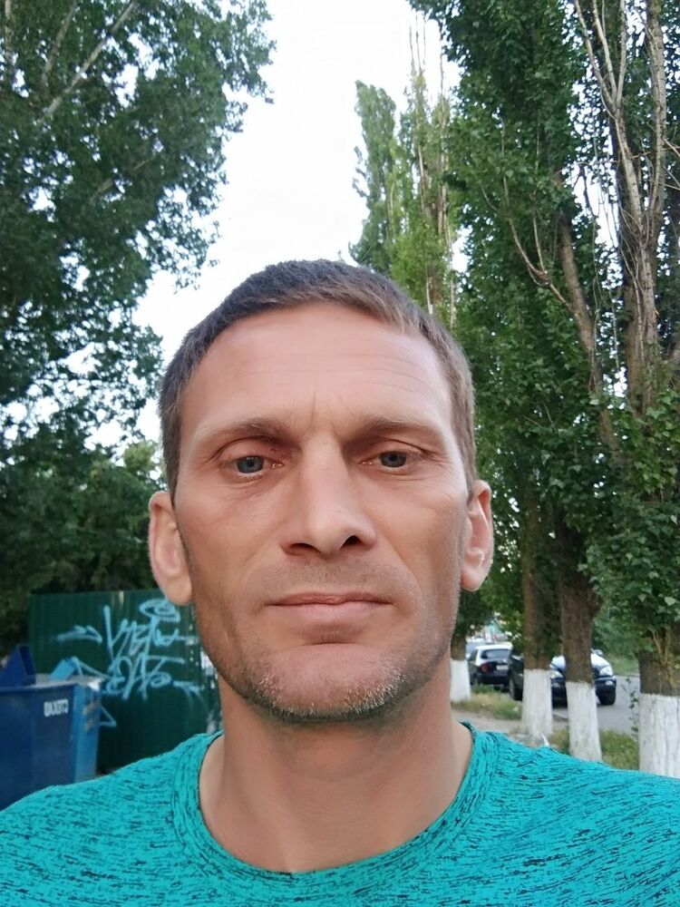  12424432  Paschka, 43 ,    