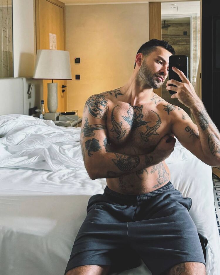  -,   Andy, 28 ,   ,   , c 