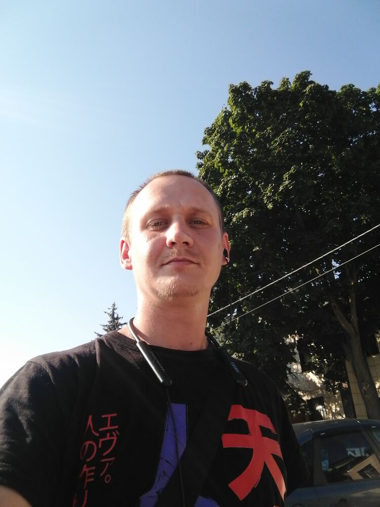  37666202  , 31 ,    