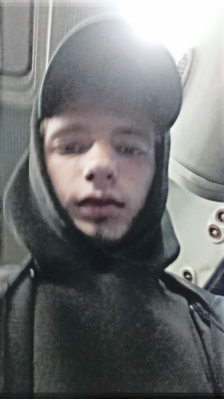  35887372  , 20 ,    