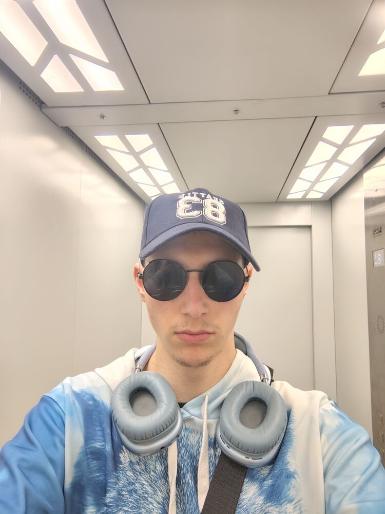 52786282  , 20 ,    