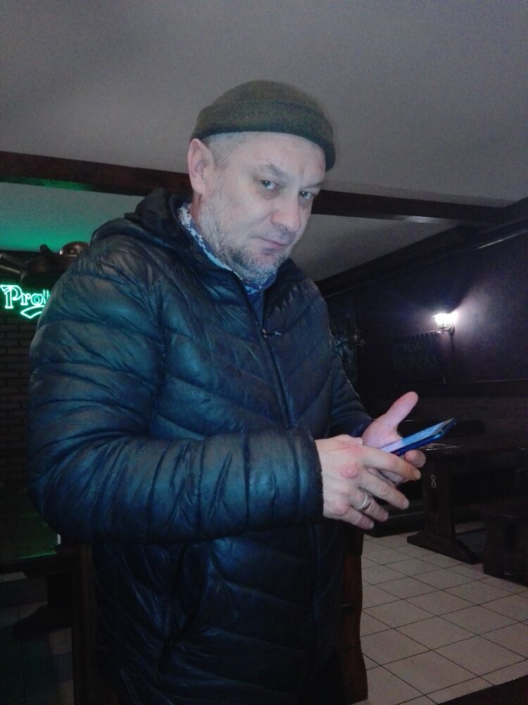  24895552  , 49 ,    