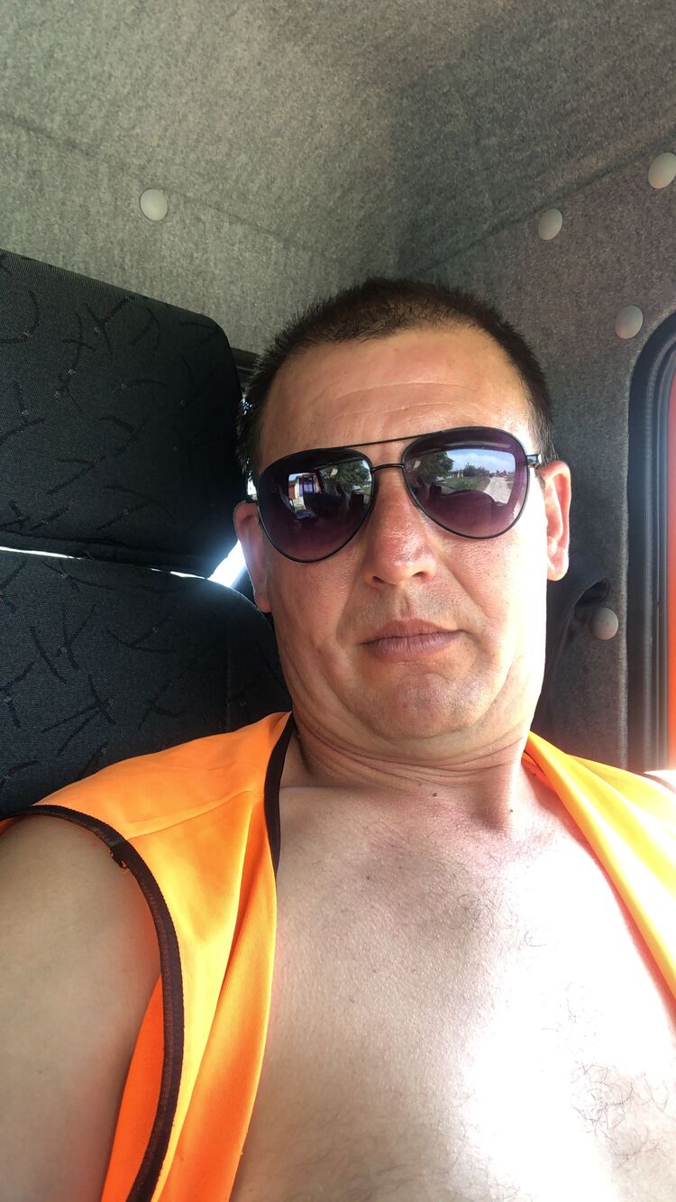  24076632  , 42 ,    