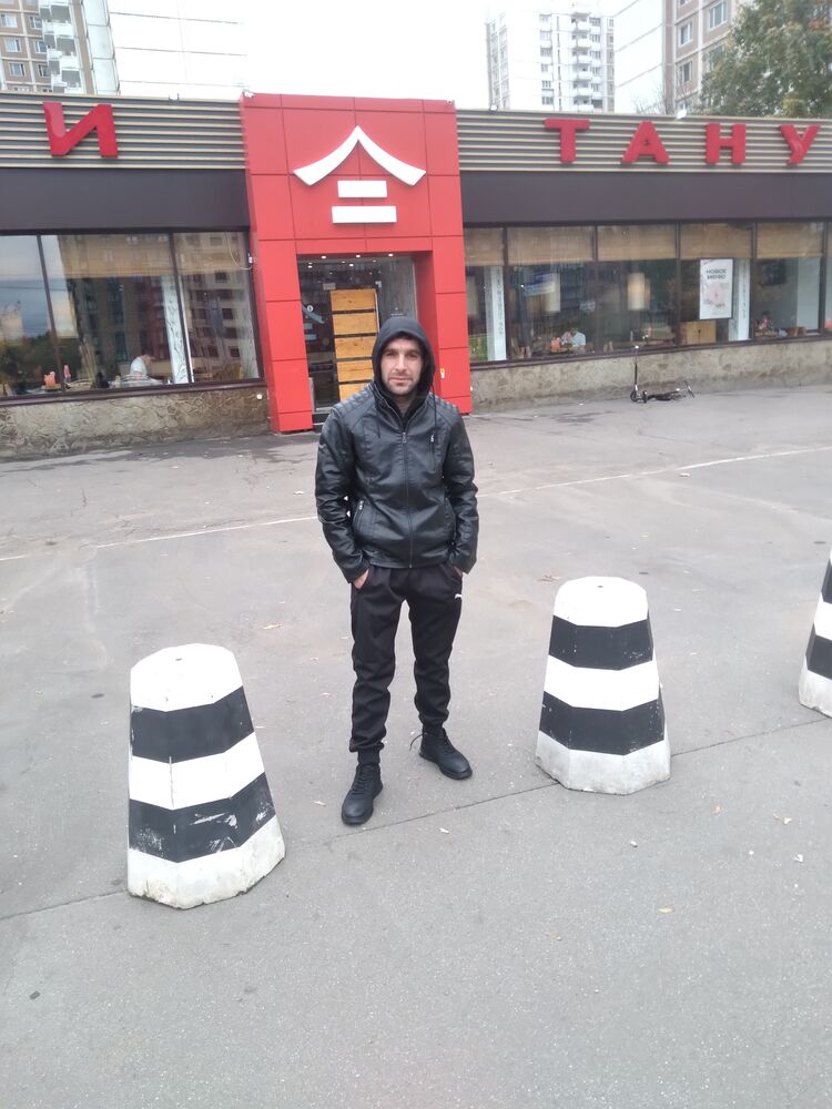  30736582  Aharon, 38 ,    