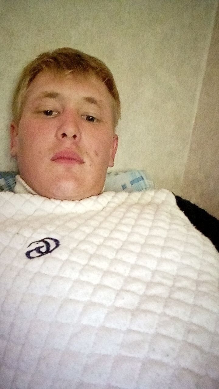  22704352  , 29 ,    