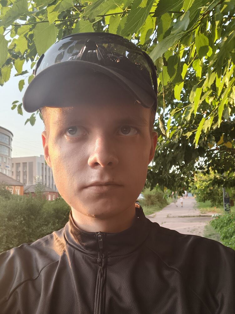  47648242  , 22 ,    