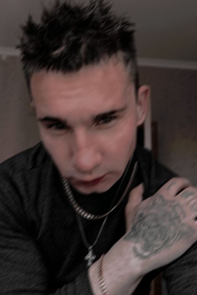  ,   Denis, 26 ,   ,   