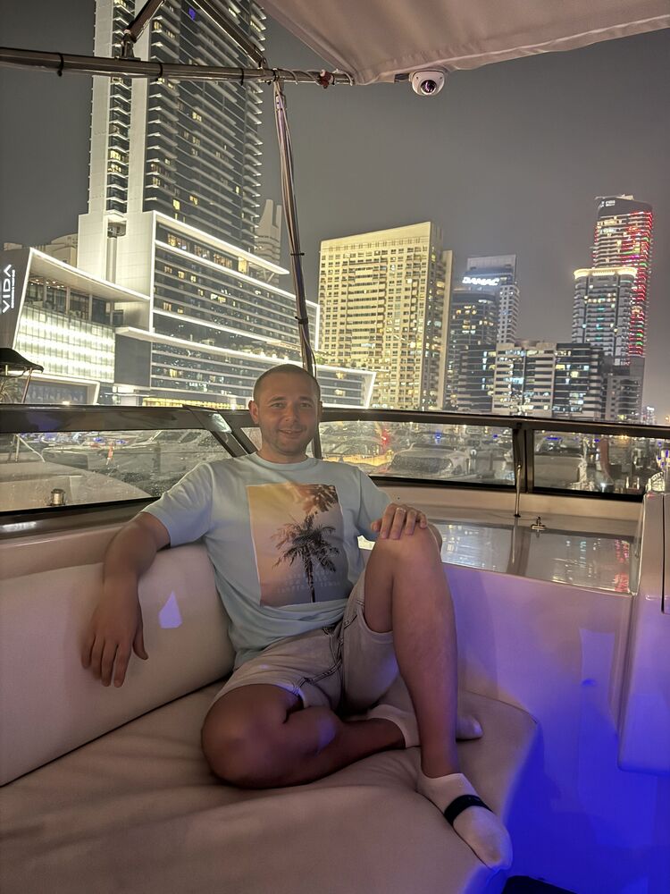  54114842  , 37 ,    -