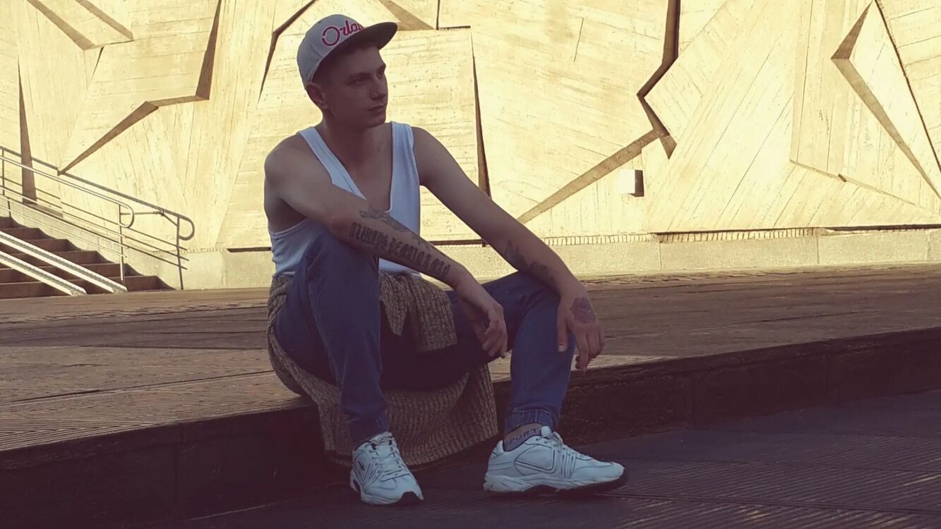  ,   Vlad, 27 ,   ,   