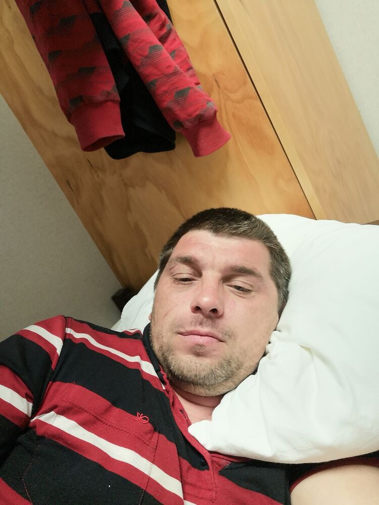  43105882  , 37 ,    