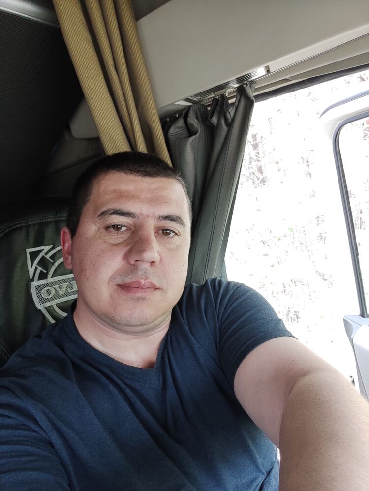 51564872  , 42 ,    