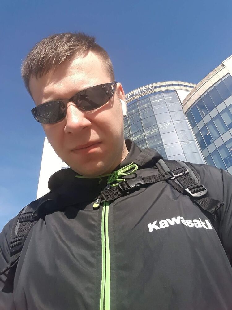 19459812  Ruslan, 37 ,    