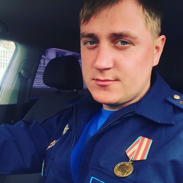  32517082  , 33 ,    