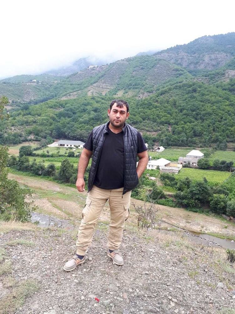  ,   Sadiq, 41 ,   ,   , c 
