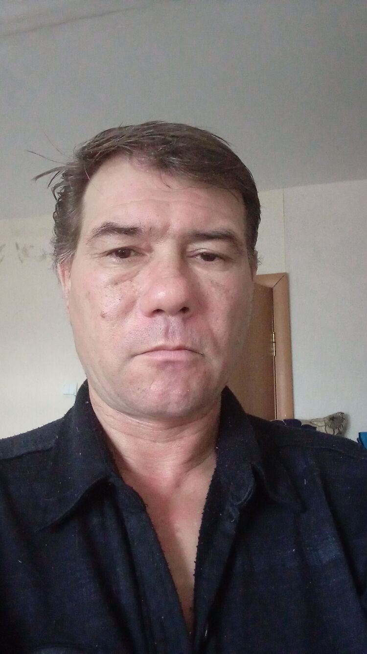  27252582  Fedor, 49 ,    