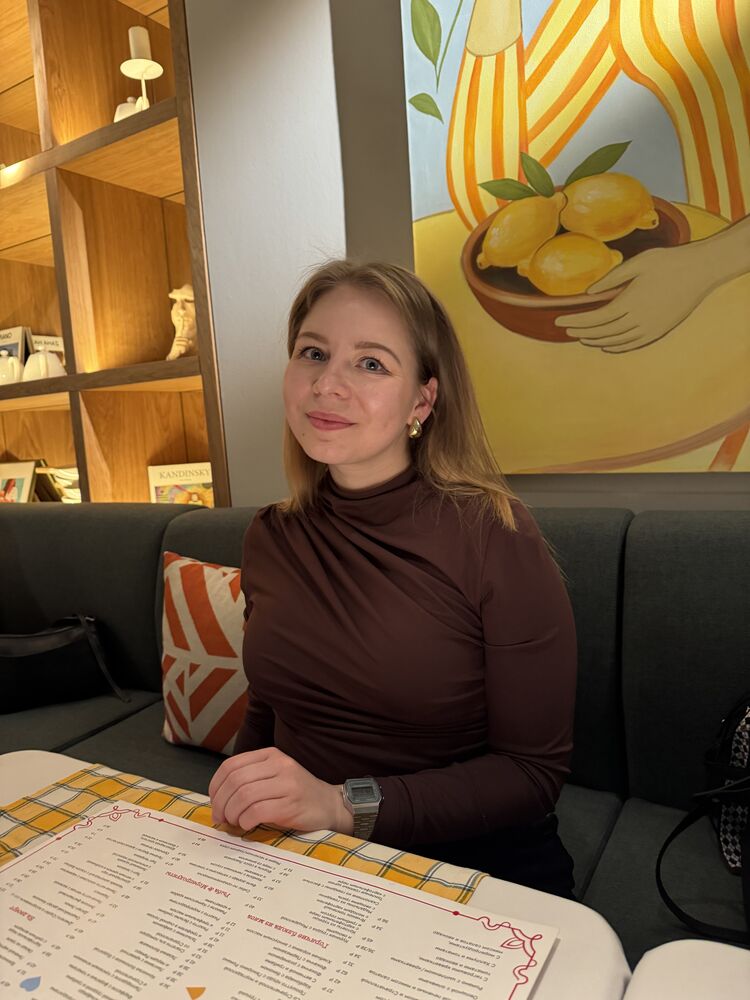 ���������� �����, ���� ������� Angelina, 26 ���, ������������ ��� c�������� ���������, ���������