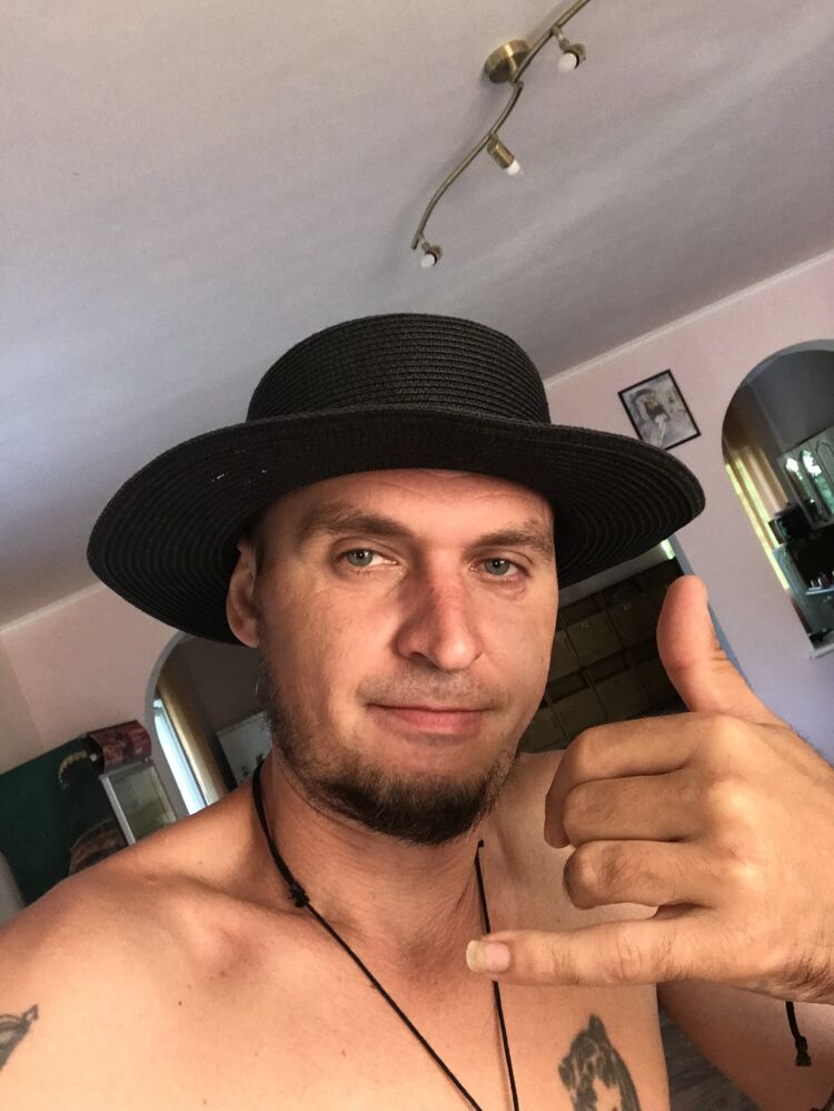  52703812  , 39 ,     