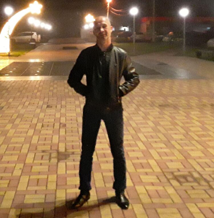  26066432  Aleksej, 50 ,    