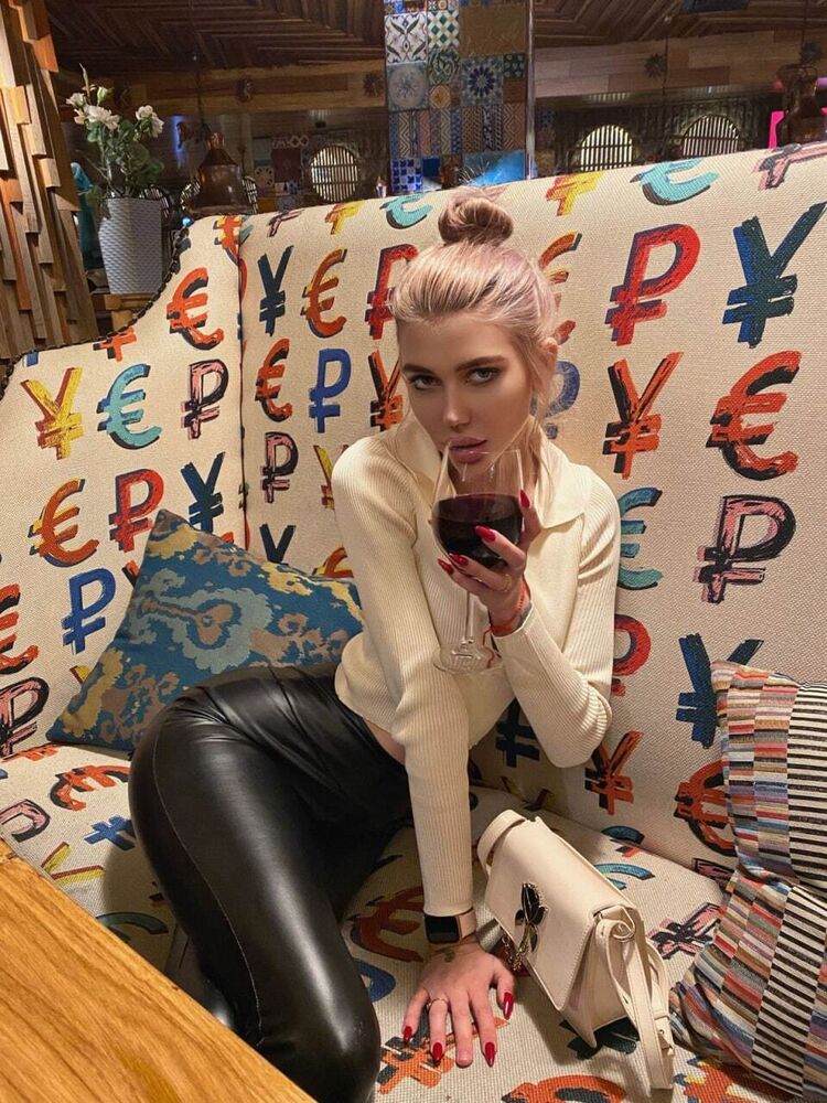  -,   , 27 ,   ,   